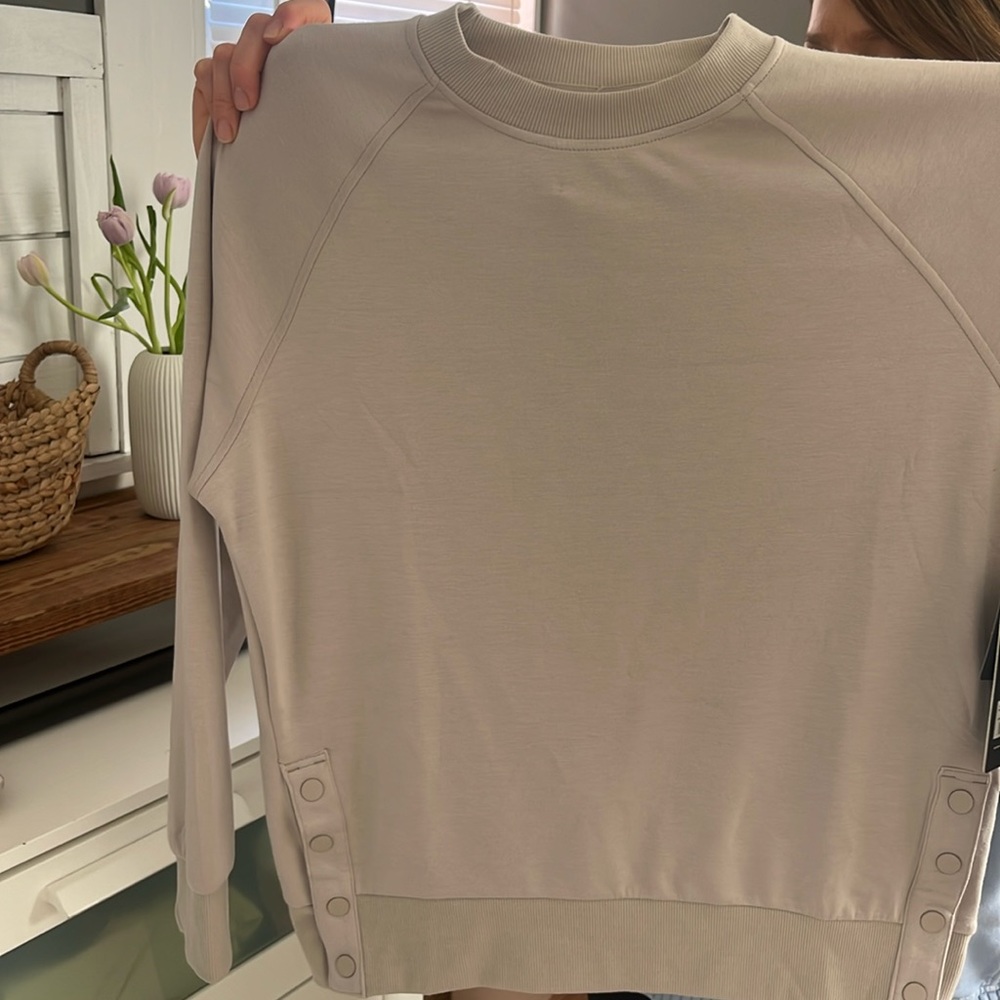 scuba sweatshirt. 90 Degree.